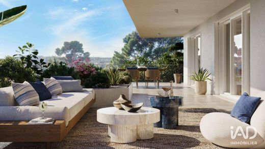 Apartment / Etagenwohnung in Marseille, Bouches-du-Rhône