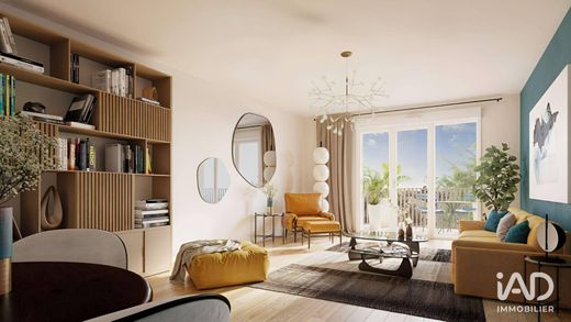 Apartment in Vanves, Hauts-de-Seine