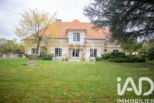 Villa in Grisy-Suisnes, Seine-et-Marne