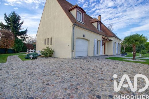 Villa in Saint-Prix, Val d'Oise