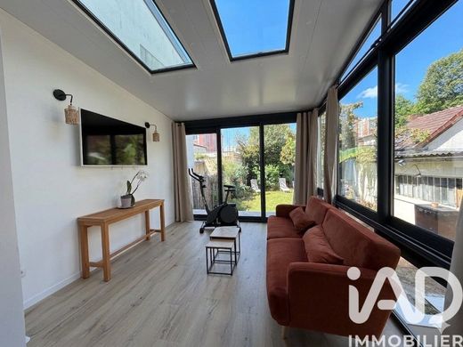 Villa in Beauchamp, Val d'Oise