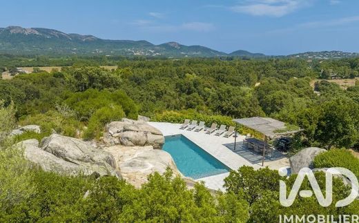 Villa in Sainte-Lucie de Porto-Vecchio, South Corsica