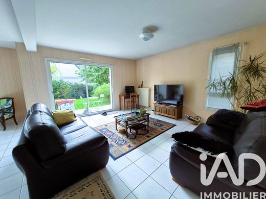 Villa in Rennes, Ille-et-Vilaine