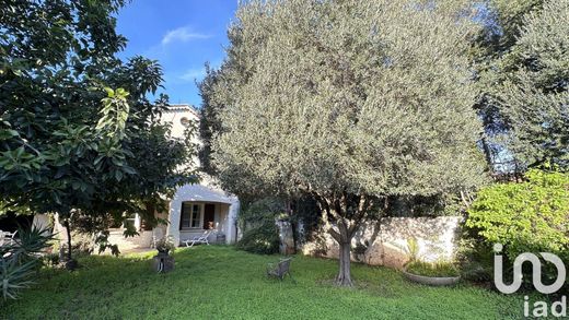 Villa in La Londe-les-Maures, Var