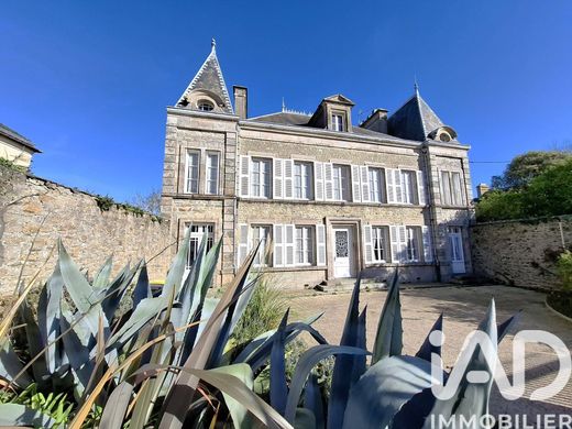 Villa in Saint-Vaast-la-Hougue, Manche