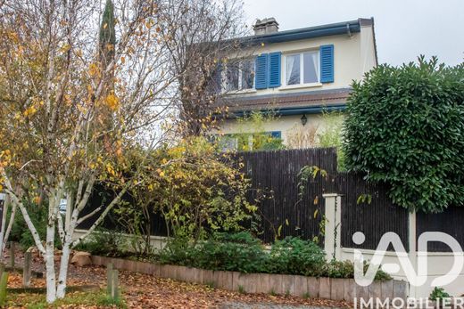 Willa w Rueil-Malmaison, Hauts-de-Seine