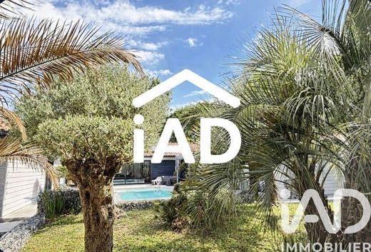 Villa in Soustons, Landes