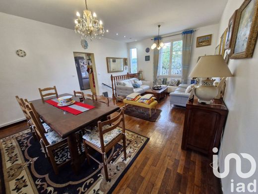 빌라 / Clamart, Hauts-de-Seine