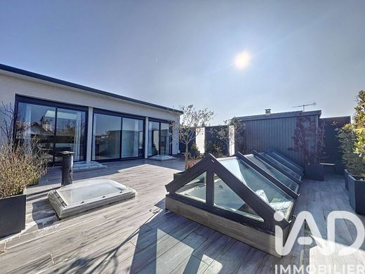 Rueil-Malmaison, Hauts-de-Seineのヴィラ