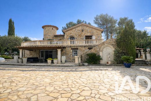 Villa en Le Rouret, Alpes Marítimos
