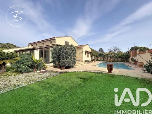 Villa in Six-Fours-les-Plages, Var