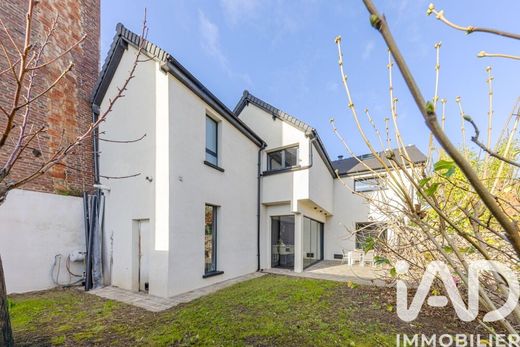 Complexes résidentiels à Gennevilliers, Hauts-de-Seine