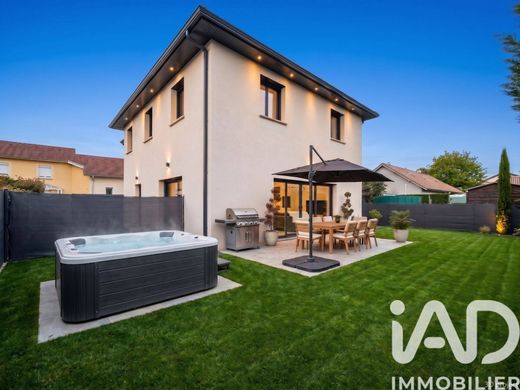 Villa Versonnex, Ain