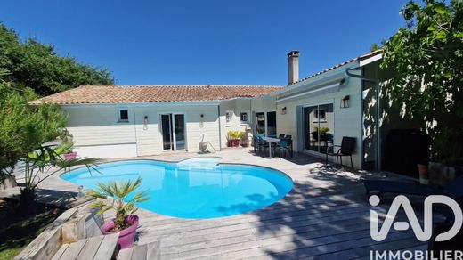 ﻓﻴﻼ ﻓﻲ La Teste-de-Buch, Gironde