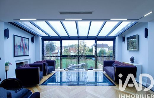 Willa w Saint-Brice-sous-Forêt, Val d'Oise