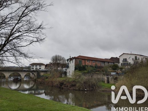 Residential complexes in Saint-Palais, Pyrénées-Atlantiques