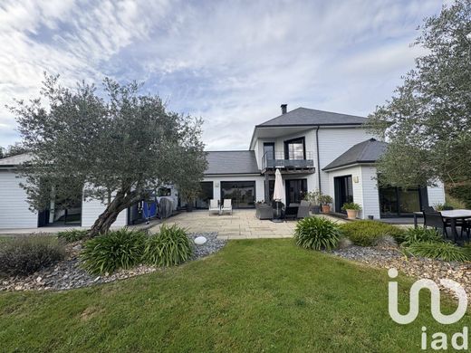 빌라 / Saint-Martin-du-Manoir, Seine-Maritime