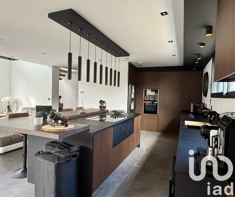 Villa in Gruson, Nord