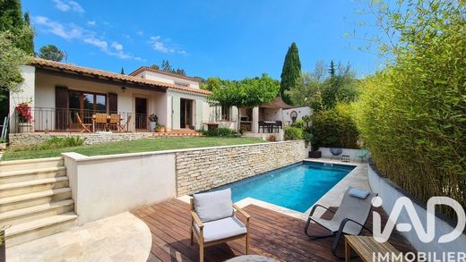 Villa à Éguilles, Bouches-du-Rhône