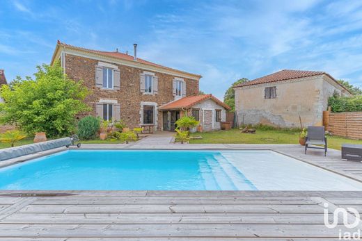 Villa in Pontenx-les-Forges, Landes