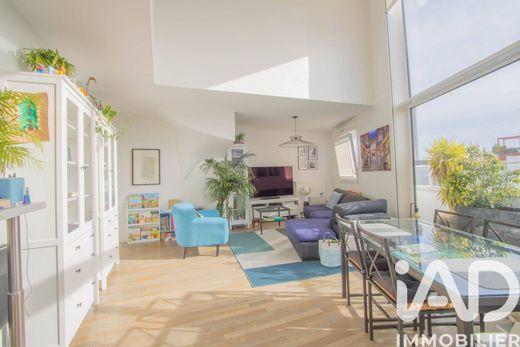 Apartment in Saint-Ouen, Seine-Saint-Denis