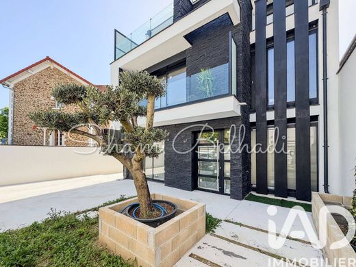 Villa - Saint-Maur-des-Fossés, Val-de-Marne