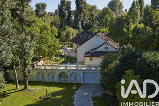 Villa a Quincy-Voisins, Seine-et-Marne