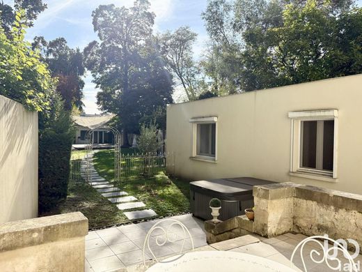 Bordeaux, Girondeのアパートメント