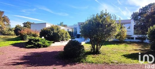 Villa in Pessac, Gironde