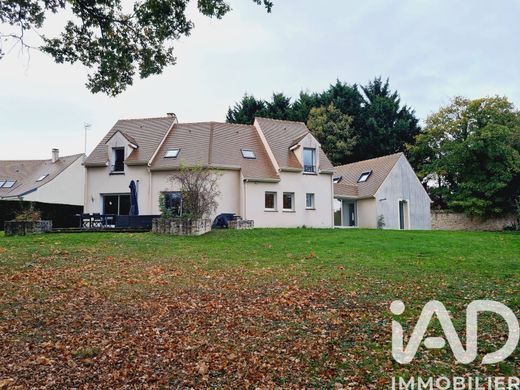 ﻓﻴﻼ ﻓﻲ Briis-sous-Forges, Essonne