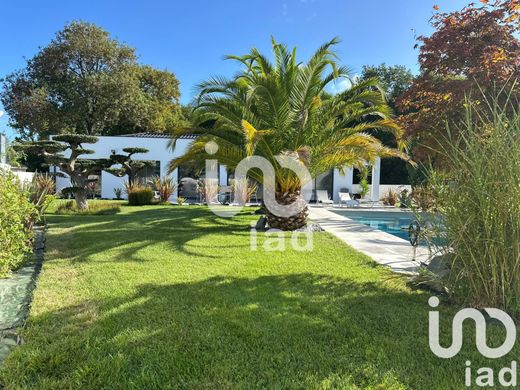 Médis, Charente-Maritimeのヴィラ