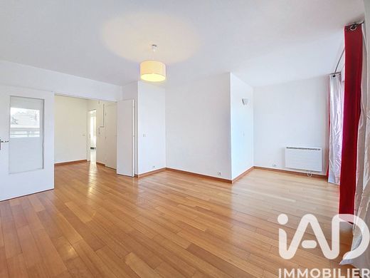 Appartamento a Courbevoie, Hauts-de-Seine