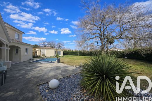 Villa in Pessac, Gironde