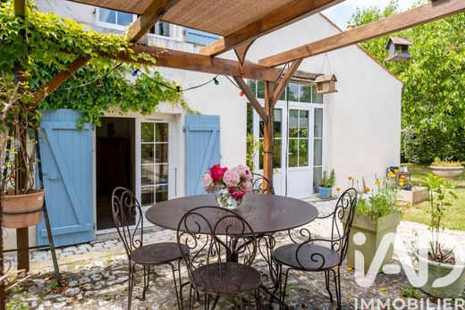 Villa in Sainte-Soulle, Charente-Maritime
