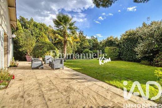 Villa in Montmorency, Val d'Oise