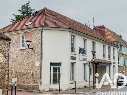 Kamienica w La Queue-les-Yvelines, Yvelines