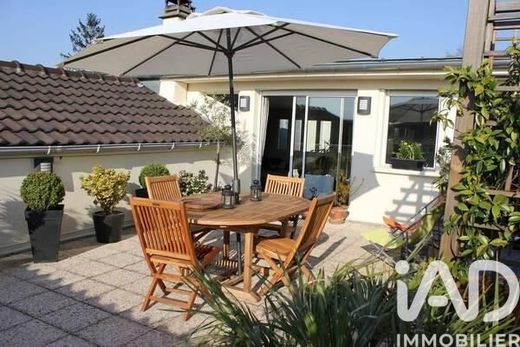 Apartment in Clamart, Hauts-de-Seine