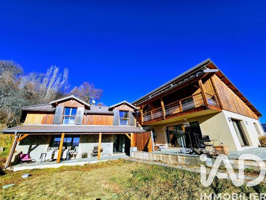 ‏וילה ב  Saint-Apollinaire, Hautes-Alpes