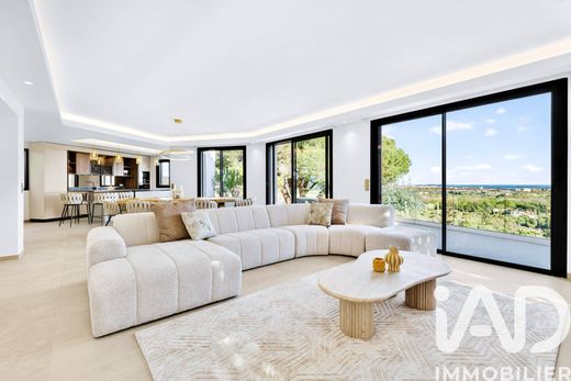 Villa in Mandelieu-la-Napoule, Alpes-Maritimes