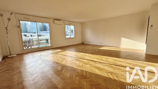 Appartamento a Courbevoie, Hauts-de-Seine