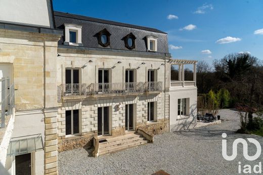 Villa in Tours, Indre and Loire