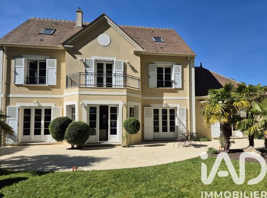 Вилла, Saint-Arnoult-en-Yvelines, Yvelines