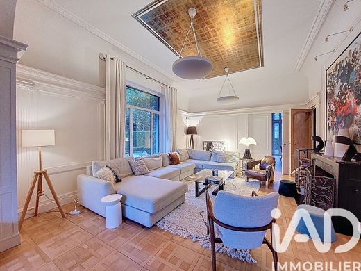 Villa in Hem, North