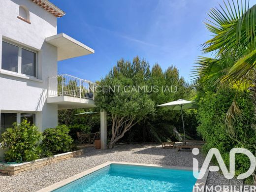 Villa in Sanary-sur-Mer, Var