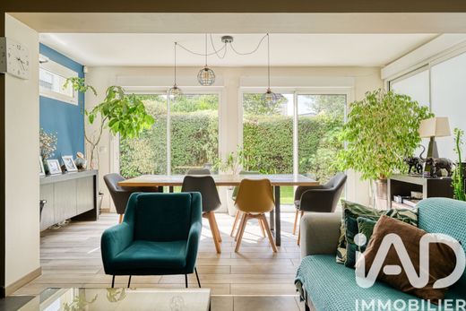 Villa in Colombes, Hauts-de-Seine