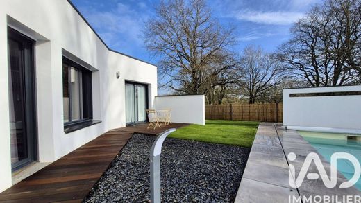 Villa in Plescop, Morbihan