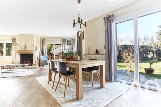 Villa in Croissy-sur-Seine, Yvelines