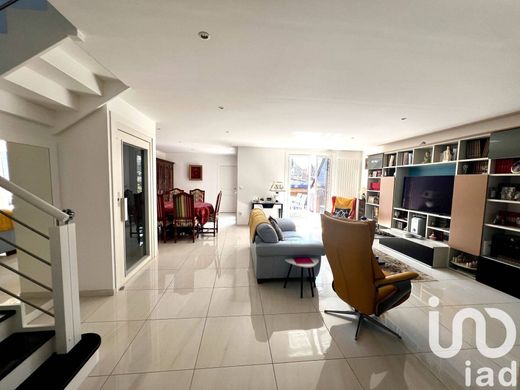 Villa in Compiègne, Oise