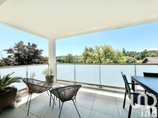 Apartamento - Charbonnières-les-Bains, Ródano