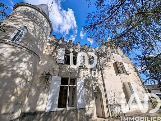 Замок, Saint-Loubès, Gironde